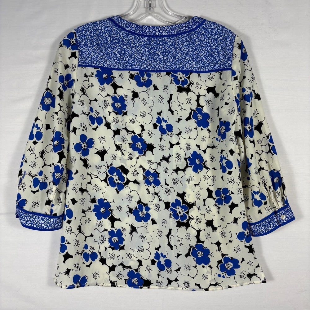 Talbots Petites Blue White Floral Split Neck Blouse 3/4 Sleeve Size P - Picture 2 of 4